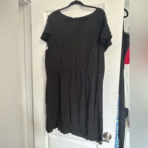 Old Navy Black Dress with Sleeves - Size XXL